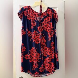 GAP Navy and Red Floral Top